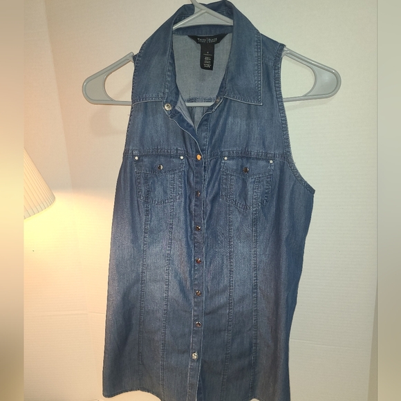 WHITE HOUSE BLACK MARKET WOMEN'S SIZE 4 GIRLHOOD CORE SLEEVELESS TOP - Picture 7 of 7